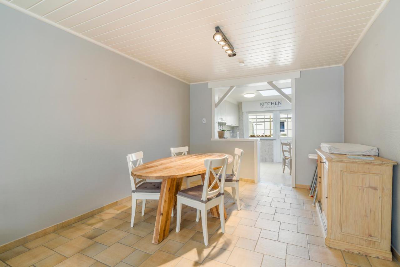 Lichtrijk, Charmant Rijtjeshuis Met 3 Slaapkamers Knokke-Heist Luaran gambar